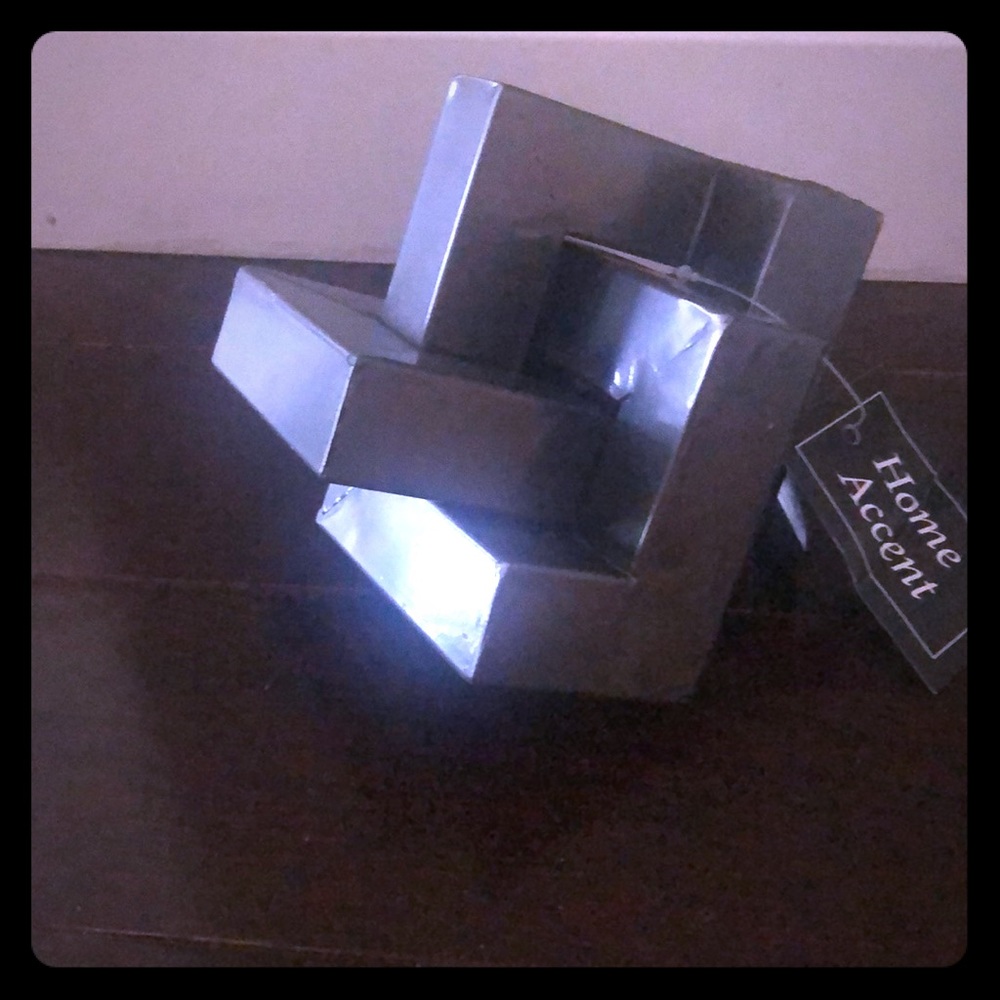 Decorative geometric object